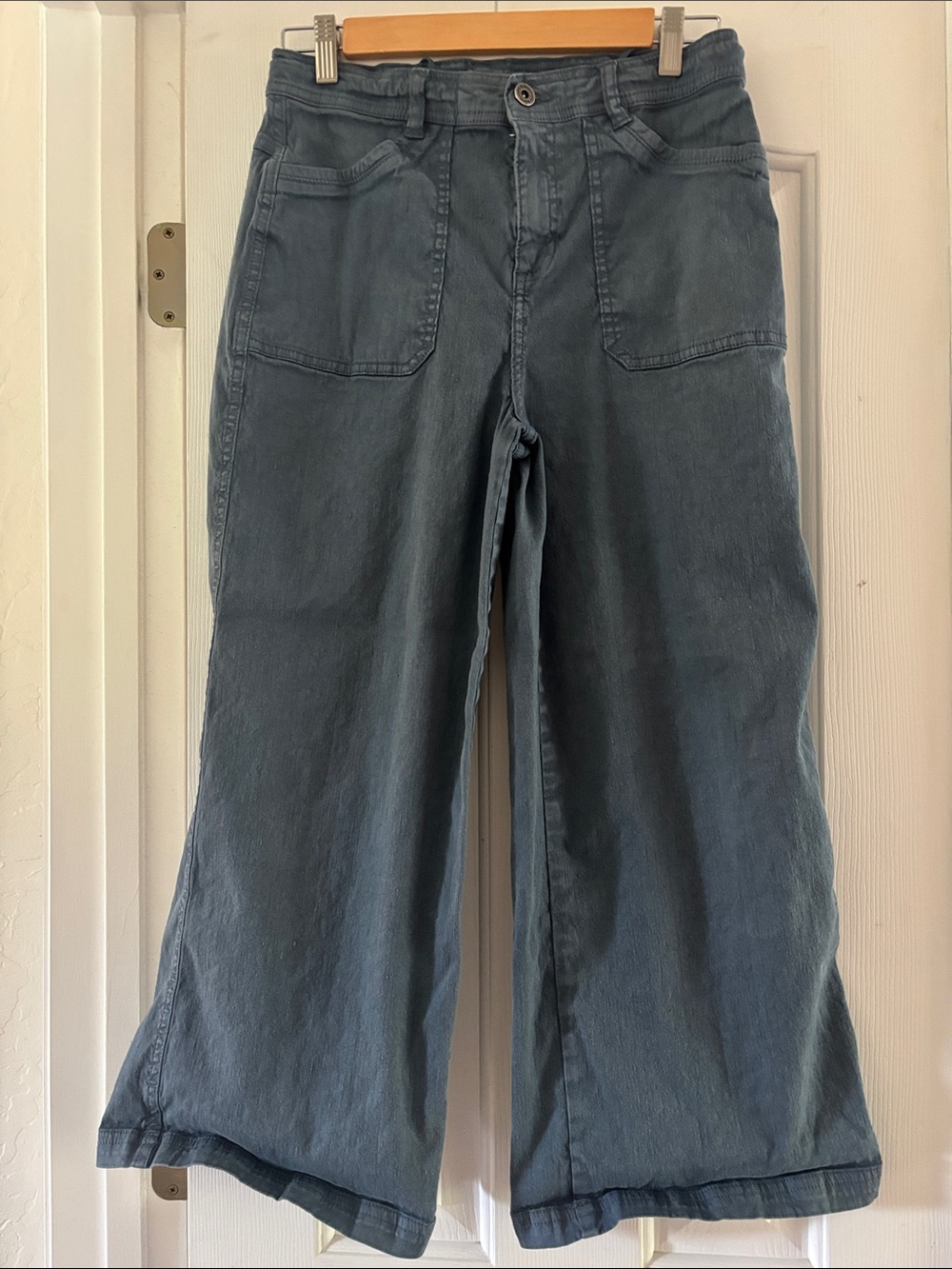 KUHL Wide-Leg CROPPED PANT in Slate Blue